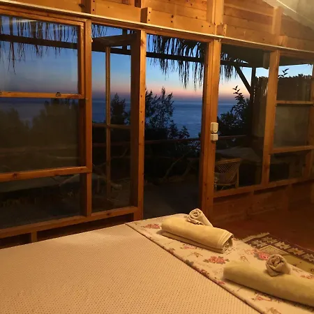 Honey Hill Forest Cabins By The Sea