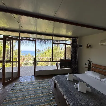 Honey Hill Forest Cabins By The Sea * Faralya